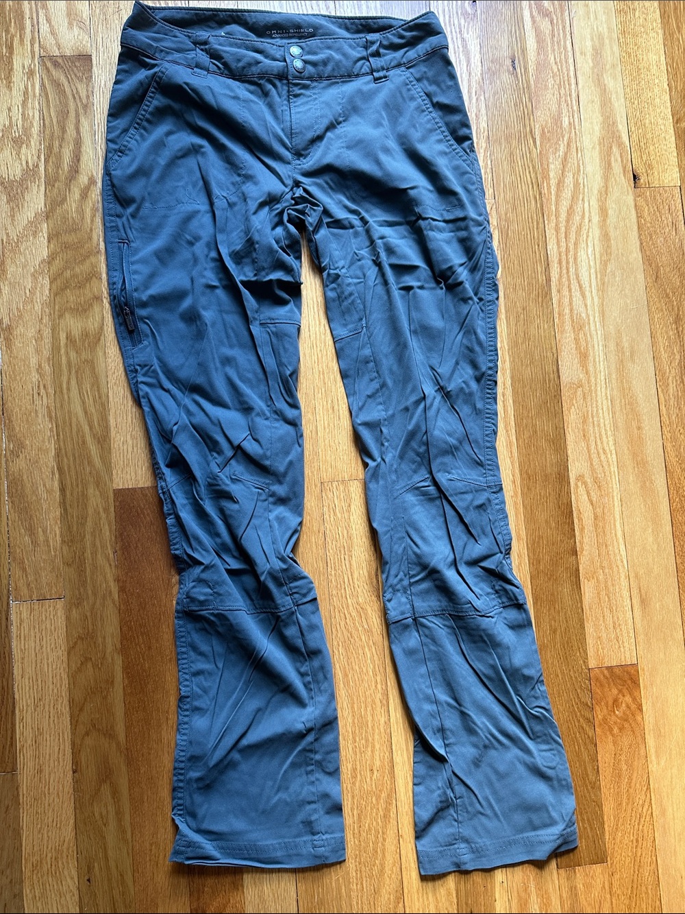 Columbia women’s  olive green Cargo Outdoor Pants 4